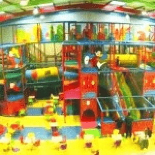 MUSIC Playplace fun indoor biggest playground Roblox gameplay screenshot